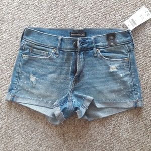 Abercrombie & Fitch NWT Low Rise Short